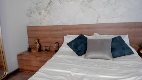 Monique  online show from 01.29.25