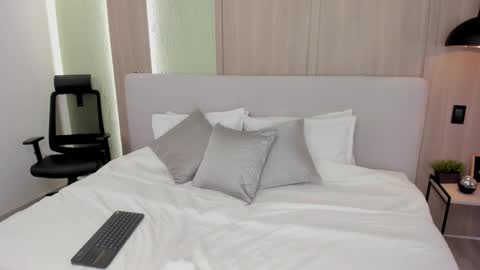 Monique  online show from 12.14.25