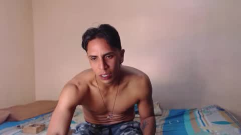 Snapshot of monkey_uchiha77 chatting on 10.05.25 simon dice online show from 10.05.25