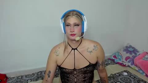 Snapshot of monojuan06 chatting on 02.10.25 veronika ind online show from 02.10.25