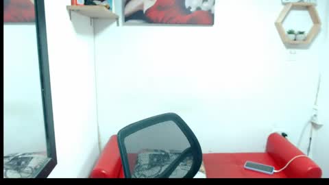 monserrat_diva online show from 05.19.26