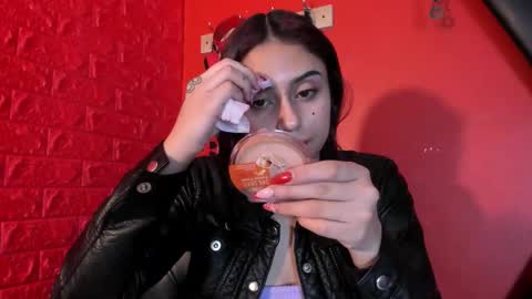 Monttserratt online show from 10.03.25