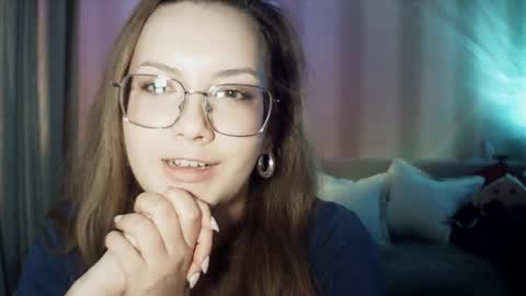 moodiemira online show from 04.24.26