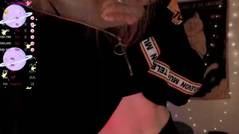 Roxy online show from 04.13.26