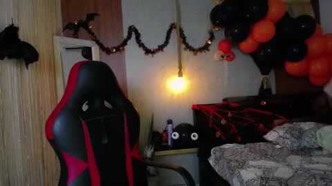 moon_and_fire_ online show from 10.29.25