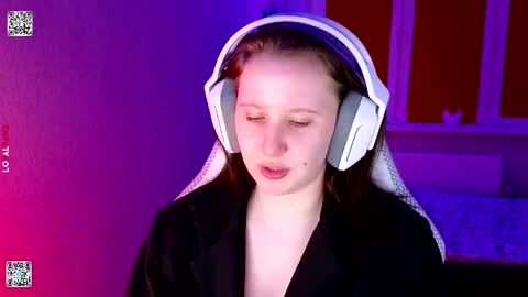 Lola online show from 04.14.26