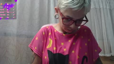 Snapshot of moon_cat85 chatting on 07.14.26 Luna online show from 07.14.26