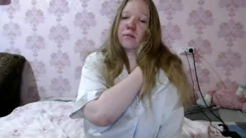 moon_linght000 online show from 06.14.26