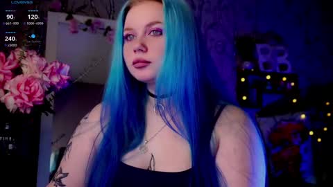 Snapshot of moon_valkyriie chatting on 02.10.25 Emilia online show from 02.10.25