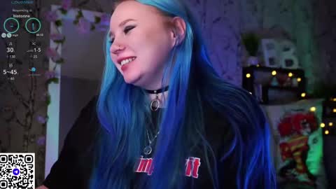 Snapshot of moon_valkyriie chatting on 02.23.25 Emilia online show from 02.23.25