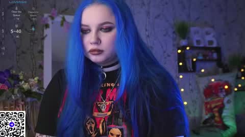 Snapshot of moon_valkyriie chatting on 03.12.25 Emilia online show from 03.12.25