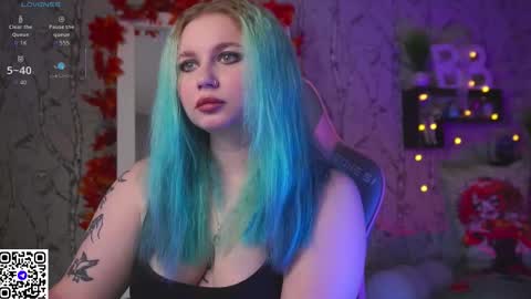 Snapshot of moon_valkyriie chatting on 09.18.25 Emilia online show from 09.18.25