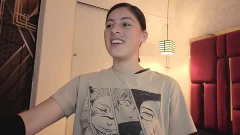 Snapshot of moon_winy chatting on 11.25.25 Winy online show from 11.25.25