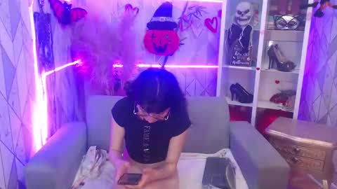 Charlotte online show from 10.20.25