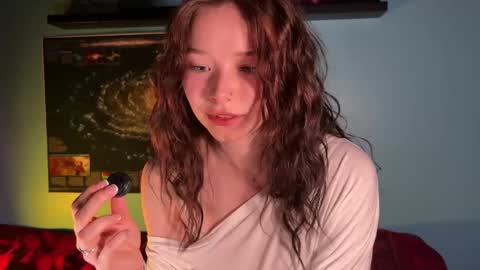 Snapshot of moonfaced_ chatting on 03.28.26 Ann online show from 03.28.26