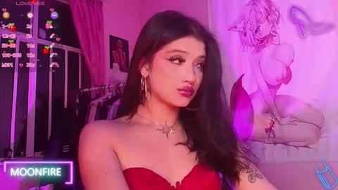 Snapshot of moonfiredance chatting on 10.17.25 Nicky online show from 10.17.25