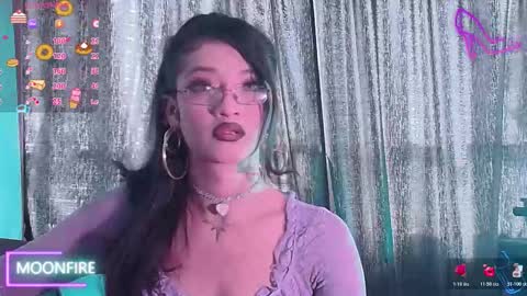 Snapshot of moonfiredance chatting on 11.07.25 Nicky online show from 11.07.25