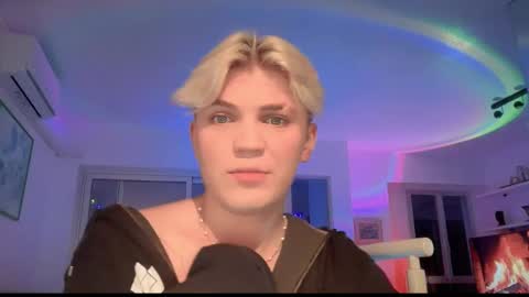 Snapshot of moonflamek chatting on 02.22.26 moonflamek online show from 02.22.26