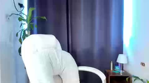 moonie_baddie31 online show from 09.09.25