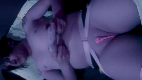 Snapshot of moonless_joy chatting on 11.09.25 Moonless online show from 11.09.25