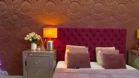 Snapshot of moonligt_iris chatting on 09.14.25 moonligt_iris online show from 09.14.25