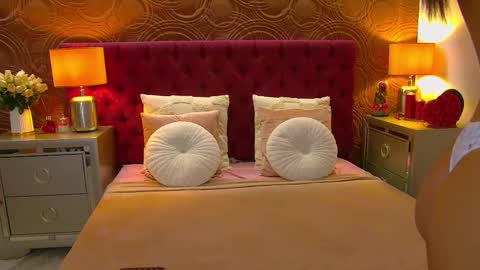 moonligt_iris online show from 03.25.26