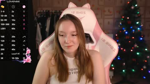 Snapshot of moonlish_siren chatting on 12.12.24 Katrin online show from 12.12.24