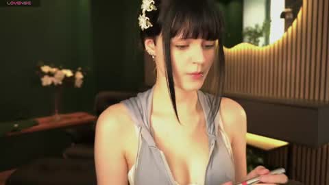 Snapshot of moonlit_desire chatting on 07.15.26 Michelle online show from 07.15.26