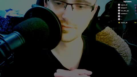 Snapshot of moonsire chatting on 01.18.25 Moonsire online show from 01.18.25
