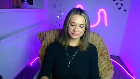 Snapshot of moonsusanna chatting on 03.01.26 Susanna online show from 03.01.26