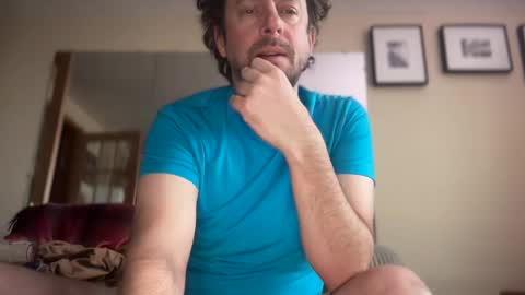 Snapshot of moony__ chatting on 12.27.24 Moon online show from 12.27.24