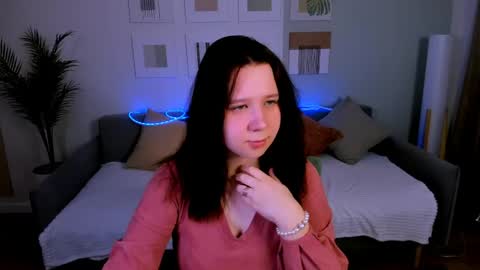 Snapshot of mooonlightsky chatting on 04.19.26 Charli online show from 04.19.26