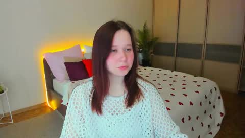 Snapshot of mooonlightsky chatting on 05.19.26 Charli online show from 05.19.26