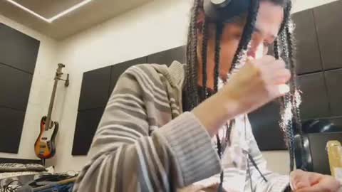 Snapshot of morebemdotad chatting on 07.17.26 Diego online show from 07.17.26