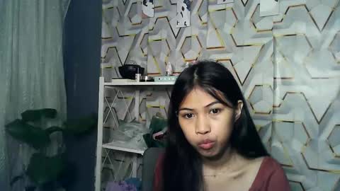 Snapshot of morenang_pinay chatting on 11.28.25 morenang_pinay online show from 11.28.25