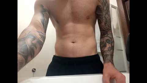 Snapshot of morenoguapo24 chatting on 12.04.24 Cloud Strife online show from 12.04.24