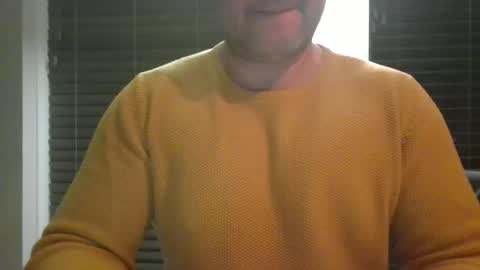 Snapshot of morepassion4u chatting on 10.18.25 morepassion4u online show from 10.18.25