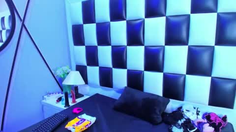 morganasmit_ online show from 12.19.25