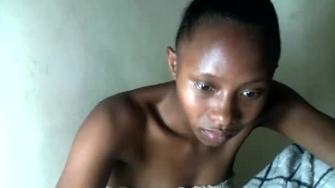 Snapshot of morgane_69 chatting on 06.19.26 morgane_69 online show from 06.19.26