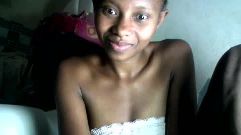 Snapshot of morgane_69 chatting on 06.20.26 morgane_69 online show from 06.20.26