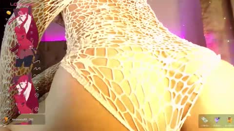 Snapshot of morningstarhott chatting on 11.28.25 morningstarhott online show from 11.28.25