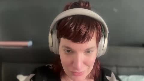 Mossy Mommy online show from 02.13.25