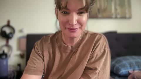 Mossy Mommy online show from 08.06.26