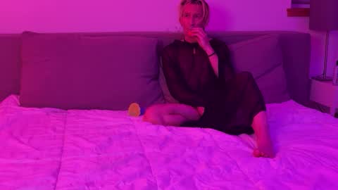 MotoBunny online show from 01.08.26