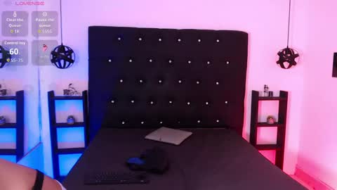 Snapshot of mowgli_ff chatting on 10.01.25 Mowgli online show from 10.01.25