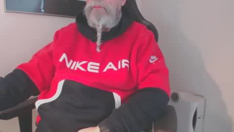 mr_boombastic2021 online show from 02.15.25