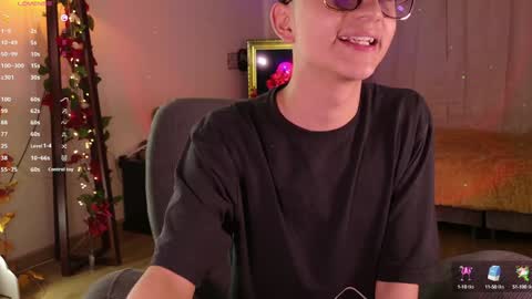 Snapshot of mr_evan1 chatting on 01.11.25 Mr Evans online show from 01.11.25