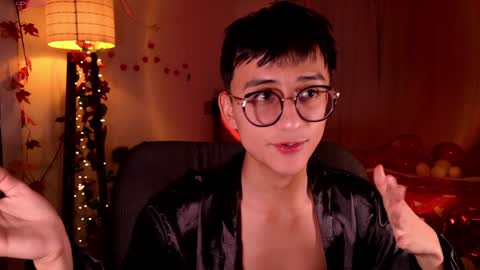 Snapshot of mr_evan1 chatting on 02.06.25 Mr Evans online show from 02.06.25