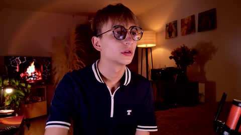 Snapshot of mr_evan1 chatting on 09.21.25 Mr Evans online show from 09.21.25