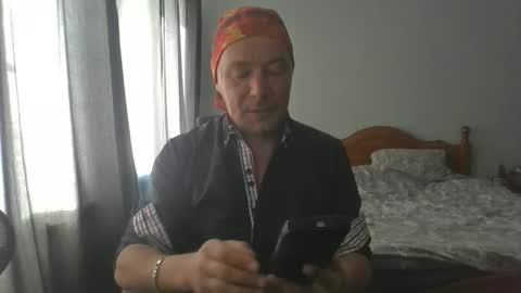 Snapshot of mr_i_ chatting on 05.11.26 mr_i_ online show from 05.11.26